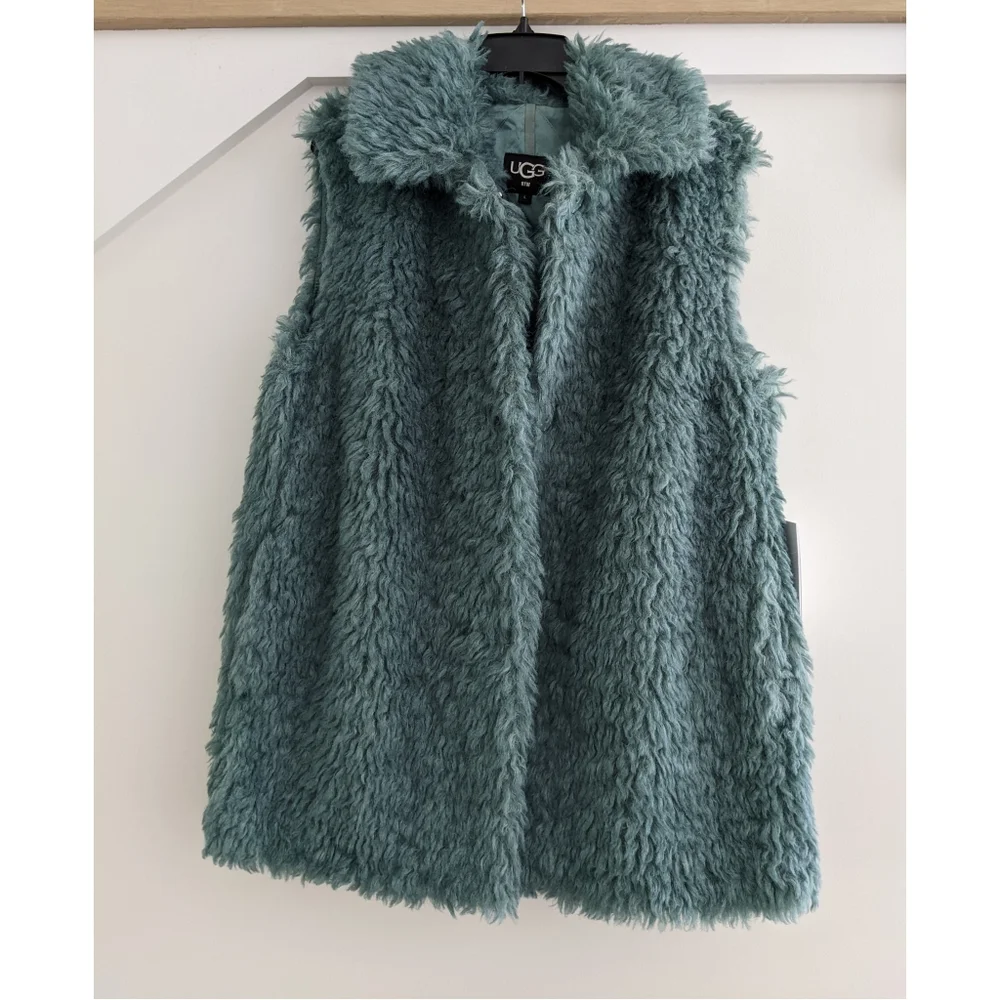UGG Tammie Faux Fur vest - Picture 12 of 17